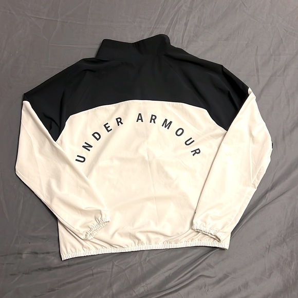 Womens Under Armour pull over - Picture 3 of 4